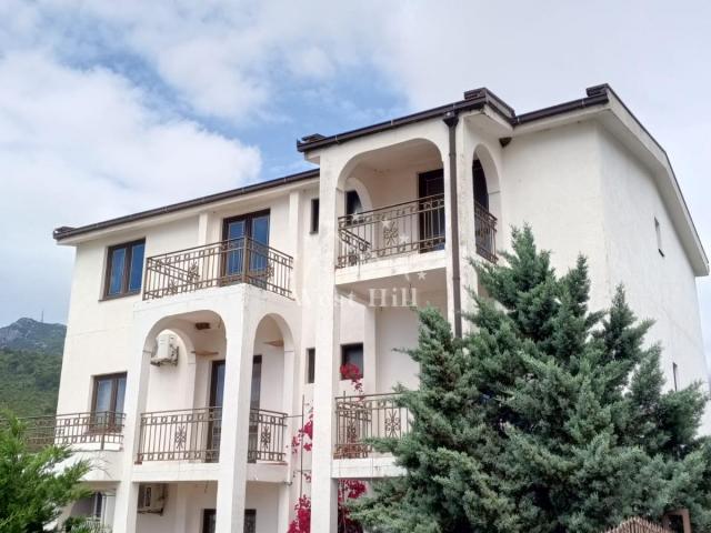 Kuća na prodaju Crna Gora sa 8 apartmana, Sutomore, Bar - objekat 8123