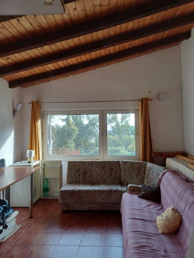 Montazna kuca sa pogledom na more 