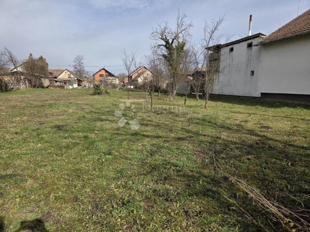 Dalj – građevinsko zemljište 20 m širine
