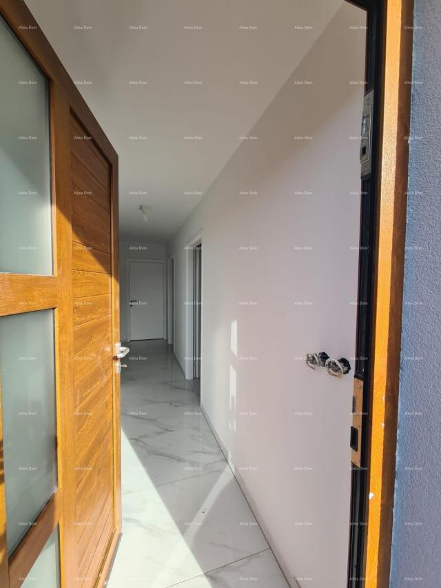 Wohnung Poreč – Wohnung im Obergeschoss mit Garten