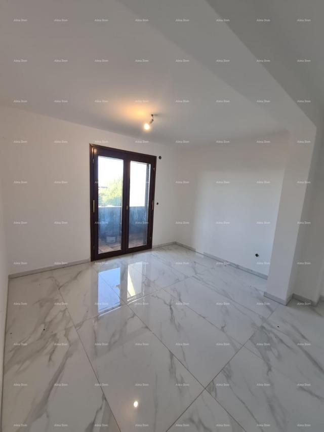 Wohnung Poreč – Wohnung im Obergeschoss mit Garten