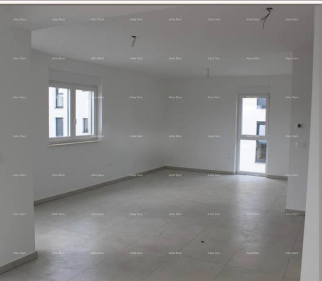 Stan Luksuzni petosobni stan na prodaju – 150 m², vrh zgrade, novogradnja
