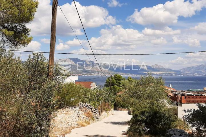 Čiovo, Slatine, građevinsko zemljište na atraktivnoj lokaciji površine 2131 m²