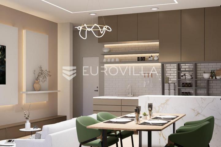 Kaštel Stari, dvosoban stan u prizemlju s vrtom