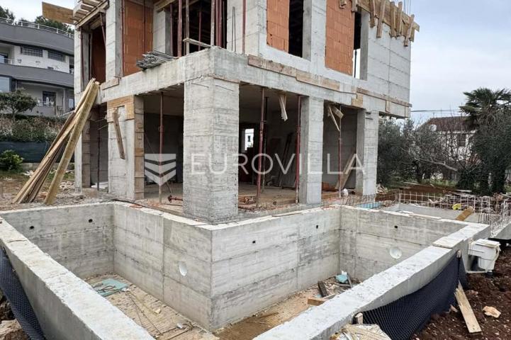 Istra, Pula, dvosoban stan, parking