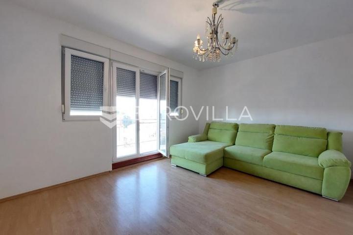 Istra, Pula, prostran stan na Vidikovcu, 141,38 m², parkirno mjesto