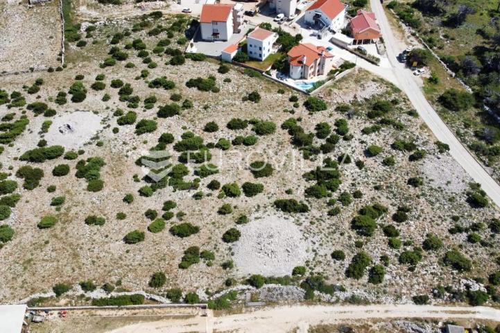 Pag, Košljun, građevinsko zemljište 550 m², 200 m od mora