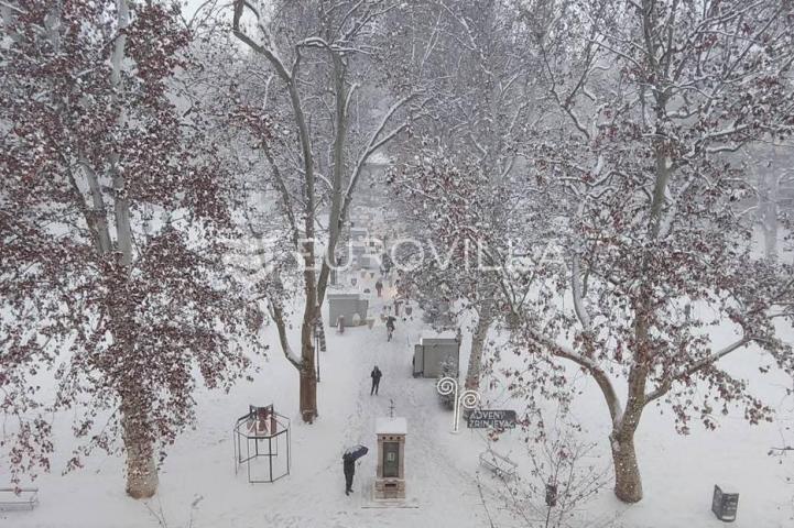 Zagreb, Zrinjevac, trosoban stan 102 m²