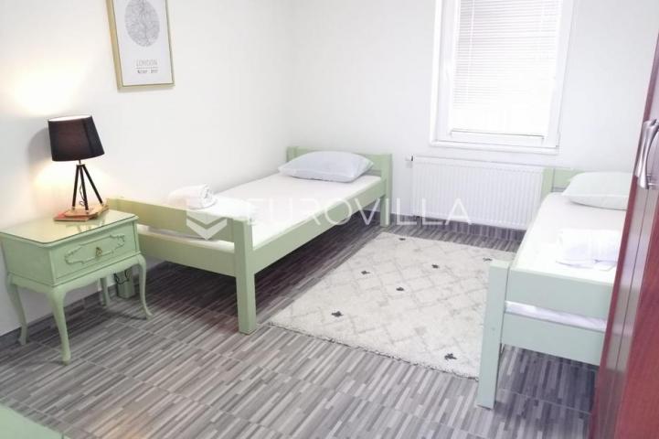 Karlovac, hostel 500 m², mirna lokacija, blizina centra
