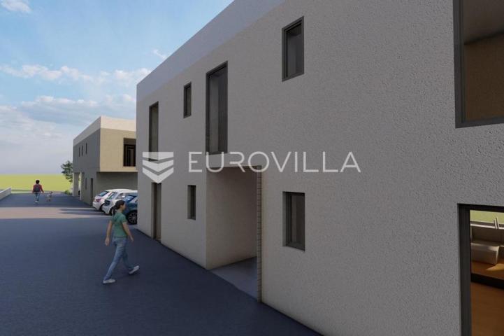 Istra, Štinjan, dvosoban stan 61.06 m² na 1. katu s parkingom, 900 metara od mora