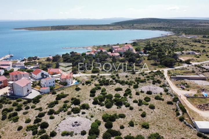 Pag, Košljun, građevinsko zemljište 685 m², 200 m od mora