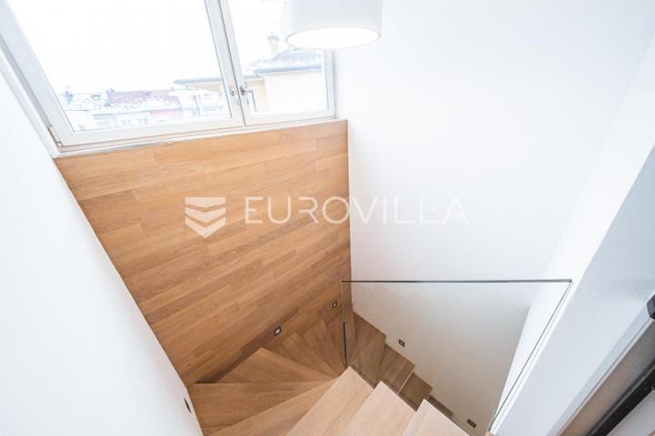 Zagreb, Maksimir, luksuzan četverosoban penthouse u novogradnji 130 m², parking