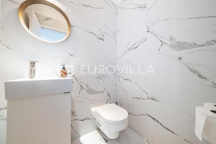 Zagreb, Maksimir, luksuzan četverosoban penthouse u novogradnji 130 m², parking