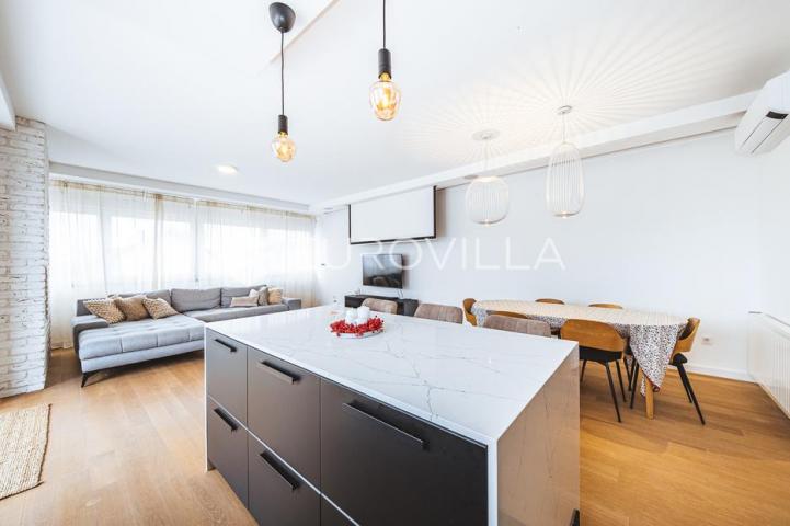 Zagreb, Maksimir, luksuzan četverosoban penthouse u novogradnji 130 m², parking
