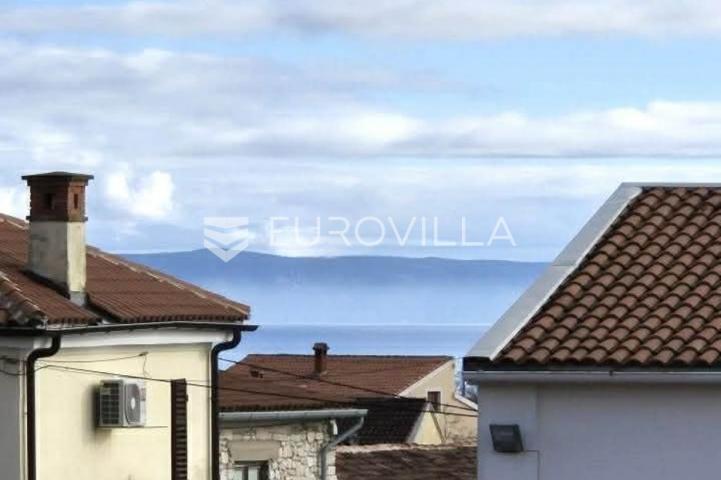 Istra, Ližnjan, prostran stan s terasom i pogledom na more, novogradnja