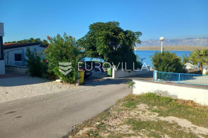 Vir, jedinstvena kuća u prvom redu do mora, prilika za investiciju