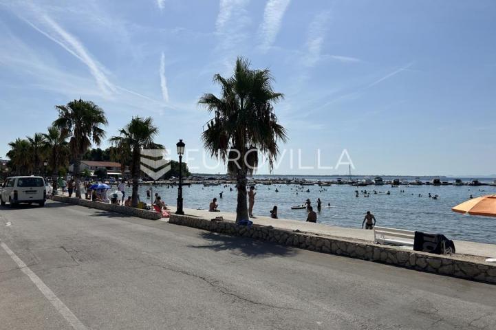 Zadar, Vir, dvosobni apartman na prvom katu od 65,40 m²