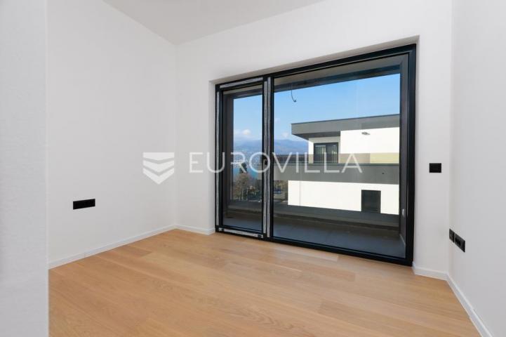 Rijeka, Bivio, luksuzan četverosoban stan 144 m², ekskluzivna lokacija