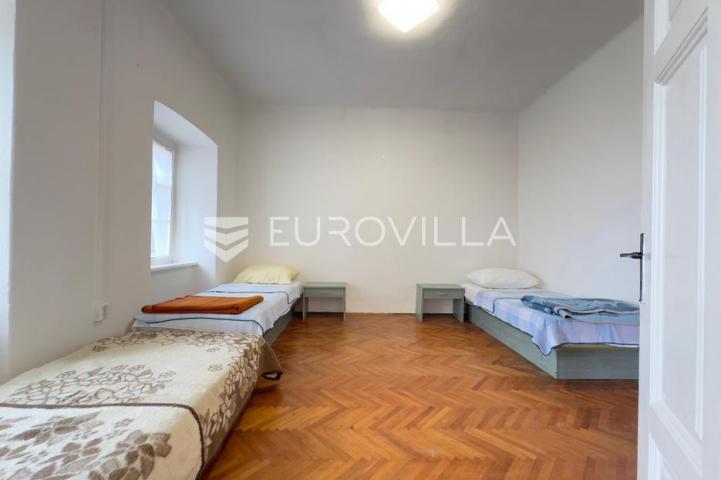 Hreljin, prizemnica s okućnicom i panoramskim pogledom