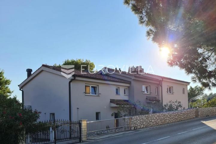 Rab, Barbat, nova kuća,100 m od mora