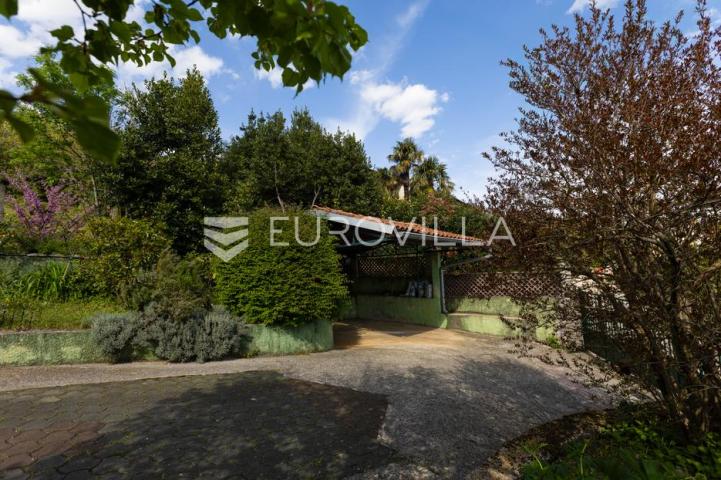 Cernik, Čavle, adaptirana kuća od 288 m² s 3448 m² terena