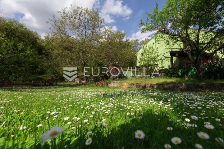 Cernik, Čavle, adaptirana kuća od 288 m² s 3448 m² terena