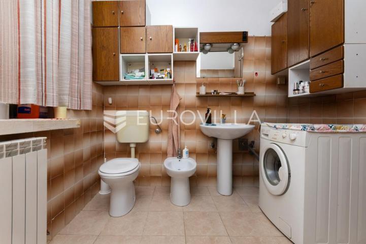 Cernik, Čavle, adaptirana kuća od 288 m² s 3448 m² terena