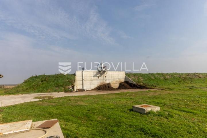 Slavonija, postrojenje elektrana na bioplin upravna zgrada 34915 m²