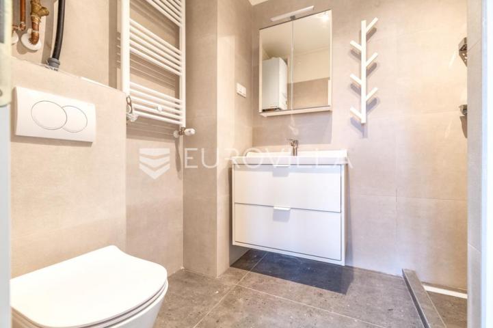 Zagreb, Zvonimirova, prostran trosoban stan/poslovni prostor površine 56 m²