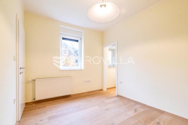 Zagreb, Zvonimirova, prostran trosoban stan/poslovni prostor površine 56 m²