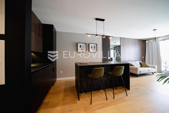 Zadar, Borik, luksuzan jednosoban stan s vrtom, 57,46 m²