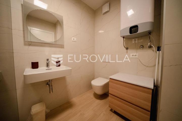 Zadar, Borik, luksuzan jednosoban stan s vrtom, 57,46 m²