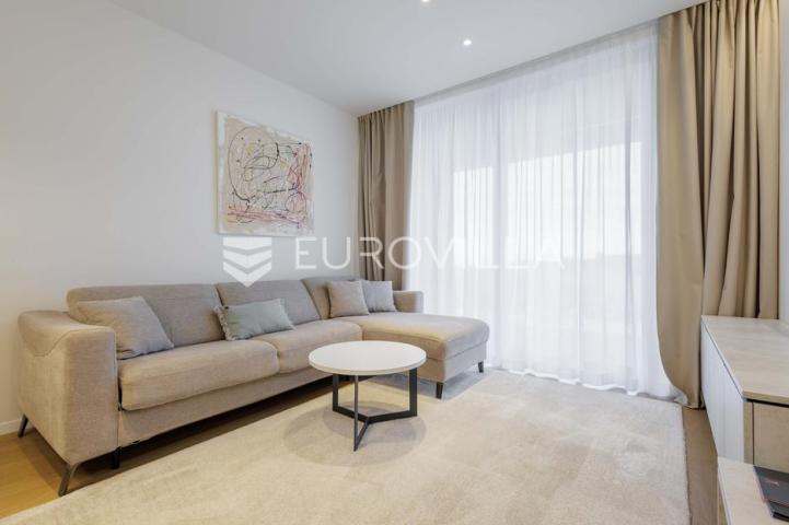 Istra, Savudrija, Petram resort, dugoročni najam dvosobnog apartmana 92 m², pogled more