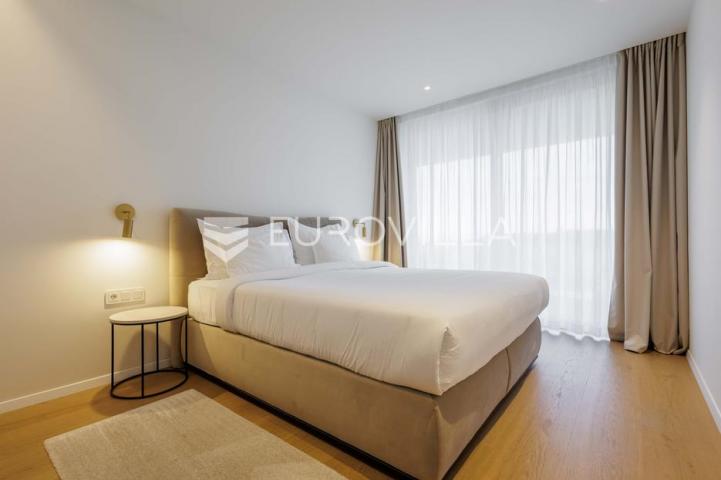 Istra, Savudrija, Petram resort, dugoročni najam dvosobnog apartmana 92 m², pogled more