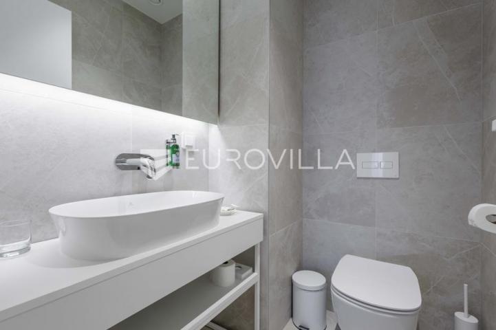 Istra, Savudrija, Petram resort, dugoročni najam dvosobnog apartmana 92 m², pogled more