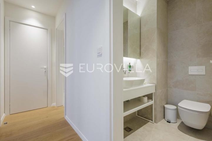 Istra, Savudrija, Petram resort, dugoročni najam dvosobnog apartmana 92 m², pogled more