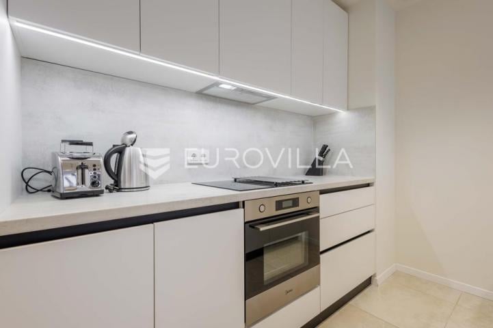 Istra, Savudrija, Petram resort, dugoročni najam dvosobnog apartmana 92 m², pogled more
