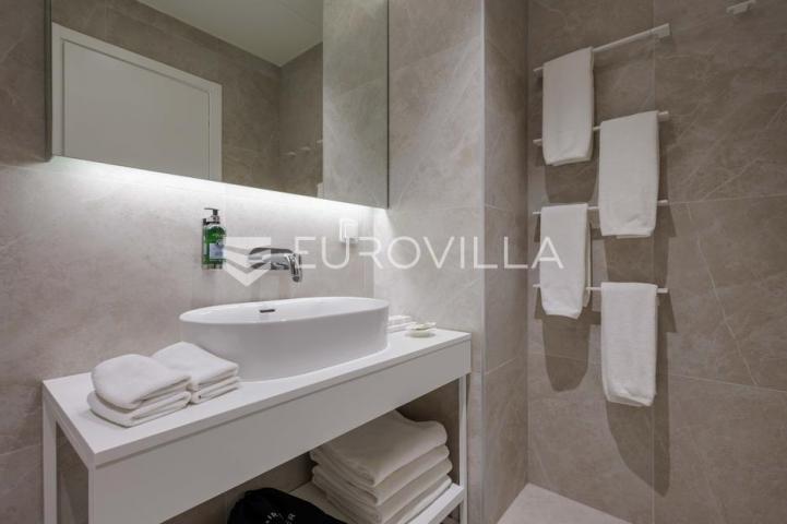 Istra, Savudrija, Petram resort, dugoročni najam dvosobnog apartmana 92 m², pogled more