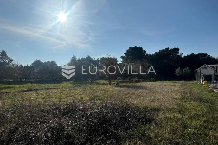 Istra, Vodnjan, građevinsko zemljište 746 m²
