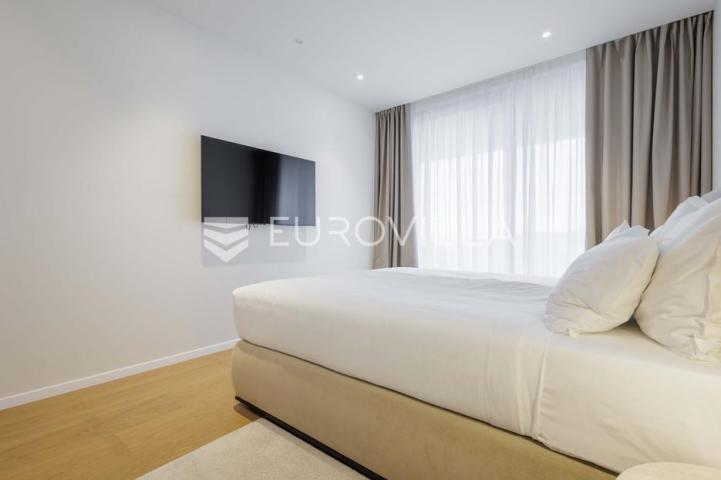 Istra, Savudrija, Petram resort, dugoročni najam jednosobnog apartmana 64 m², pogled more