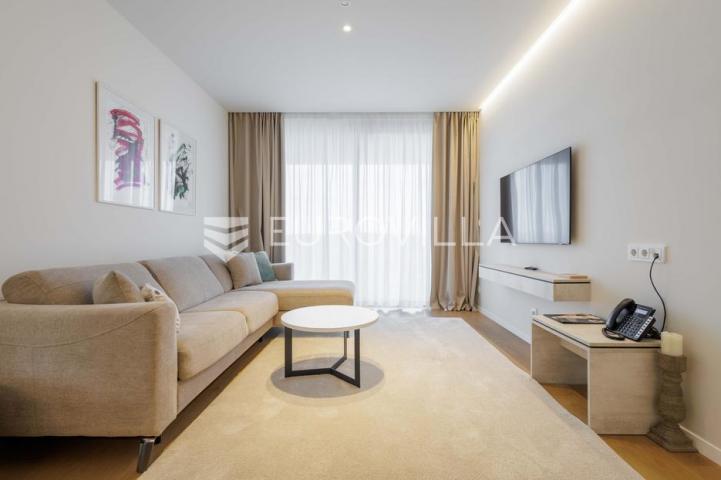 Istra, Savudrija, Petram resort, dugoročni najam jednosobnog apartmana 64 m², pogled more