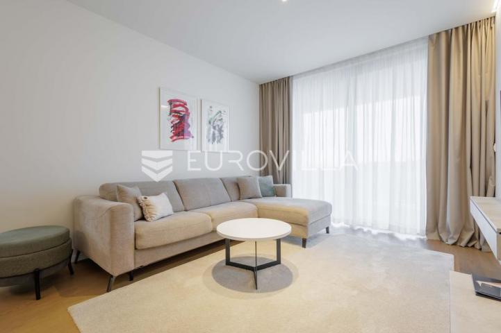 Istra, Savudrija, Petram resort, dugoročni najam jednosobnog apartmana 64 m², pogled more