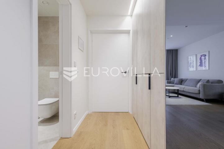 Istra, Savudrija, Petram resort, dugoročni najam jednosobnog apartmana 64 m², pogled more