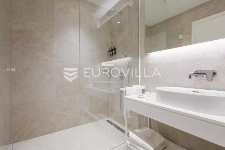 Istra, Savudrija, Petram resort, dugoročni najam jednosobnog apartmana 64 m², pogled more