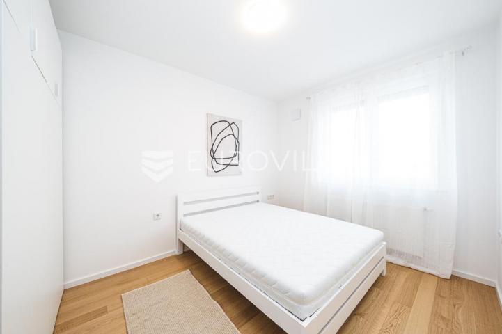 Zagreb, Špansko, PRVI NAJAM, moderan trosoban stan 65,95 m²