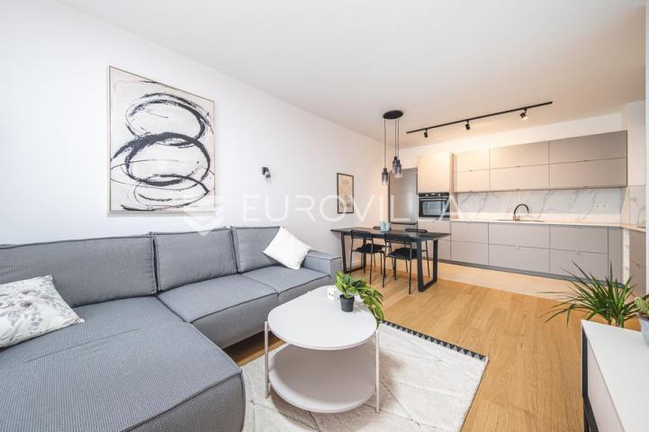 Zagreb, Špansko, PRVI NAJAM, moderan trosoban stan 65,95 m²