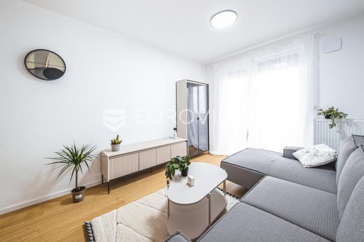 Zagreb, Špansko, PRVI NAJAM, moderan trosoban stan 65,95 m²