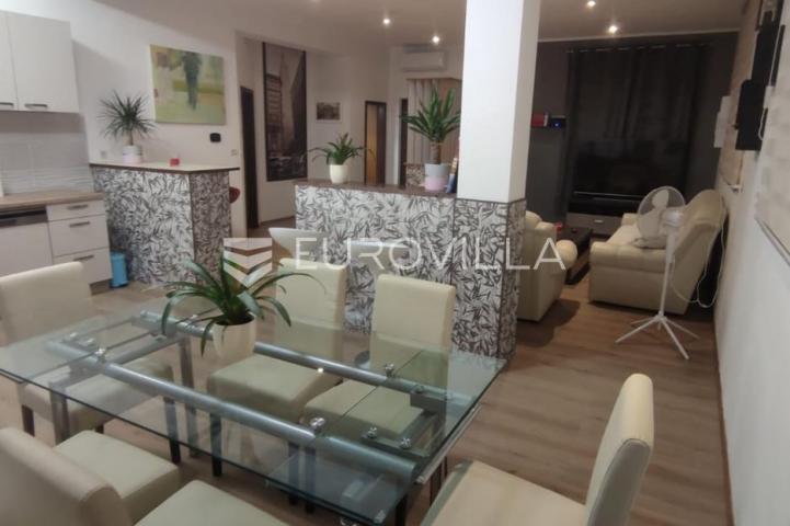 Istra, Pula, stan 100 m², prizemlje, mirna lokacija