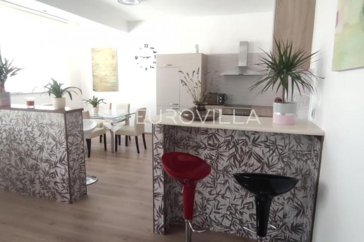 Istra, Pula, stan 100 m², prizemlje, mirna lokacija