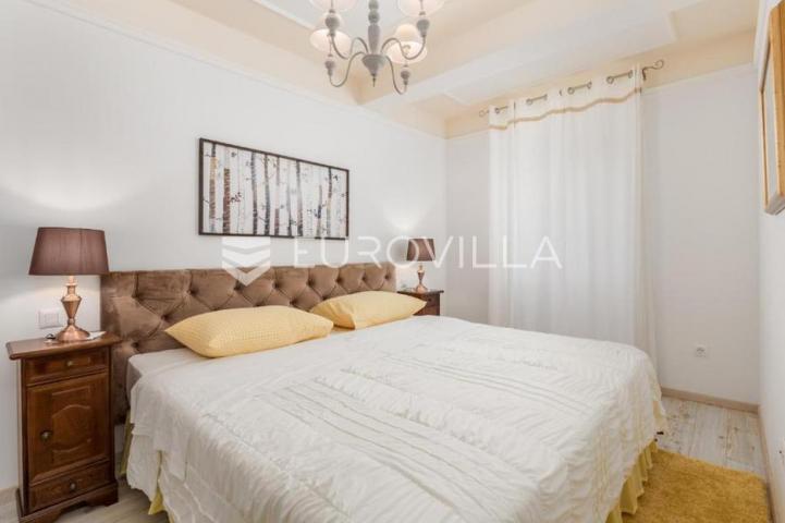 Rijeka, Kantrida, stan 111 m² sa velikom terasom i pogledom na more